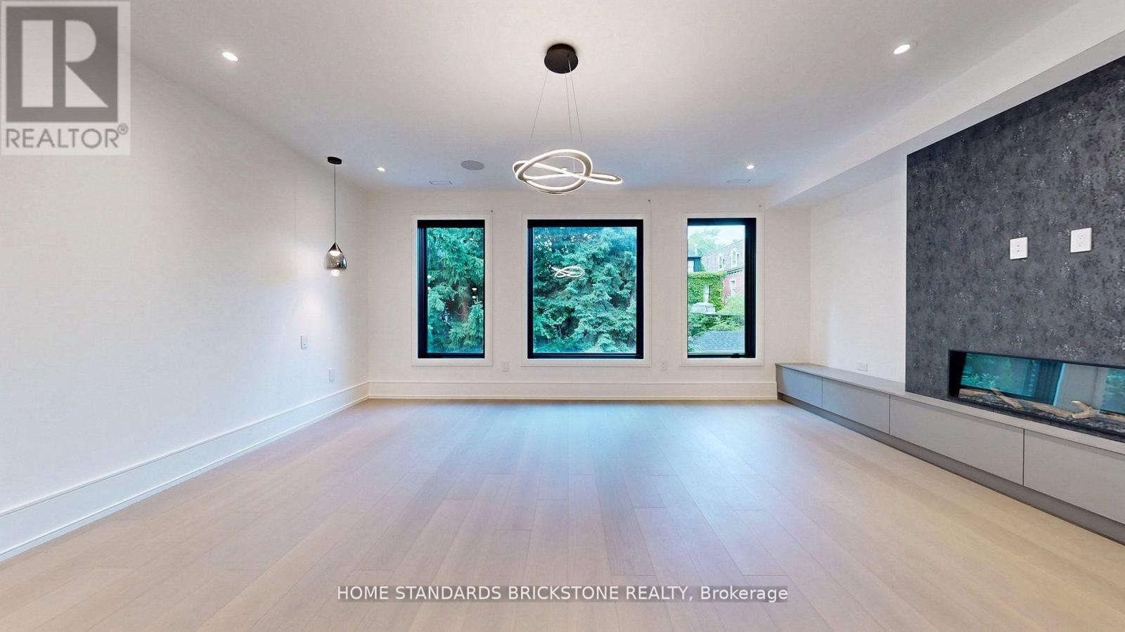 38 Elgin Avenue Property Photo 23