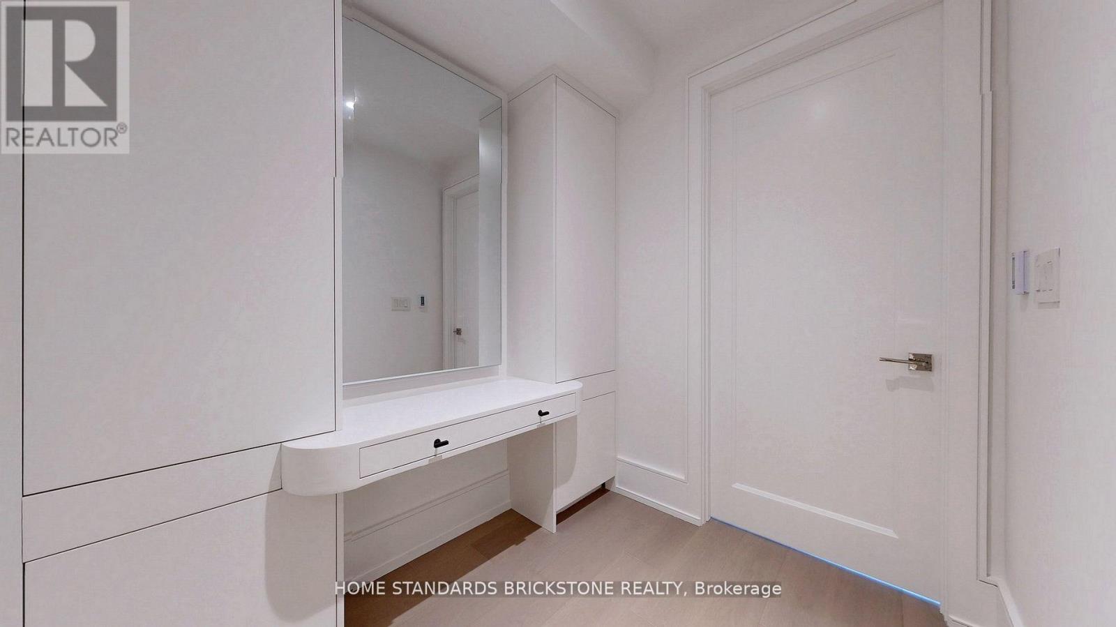 38 Elgin Avenue Property Photo 26