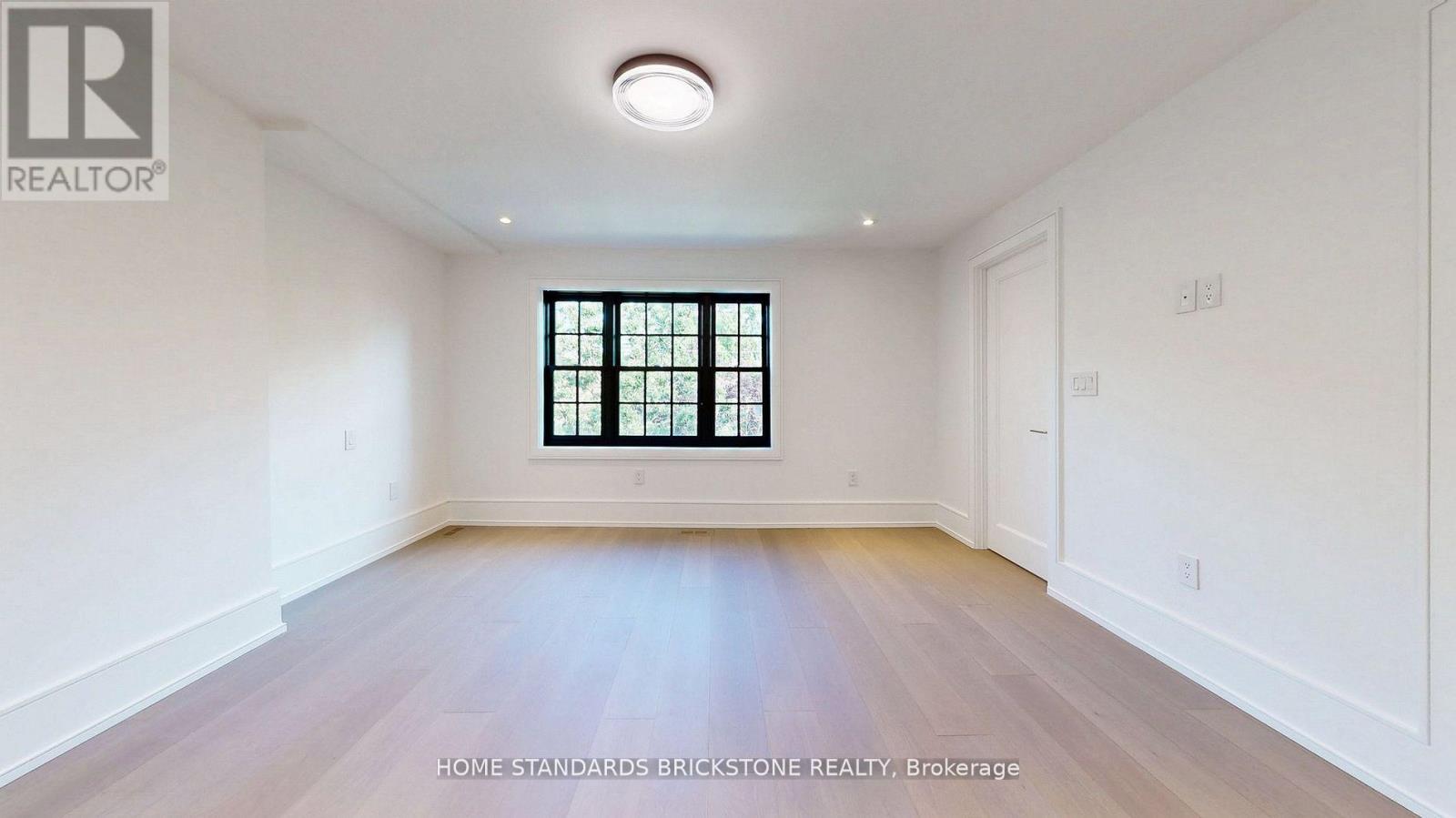 38 Elgin Avenue Property Photo 34