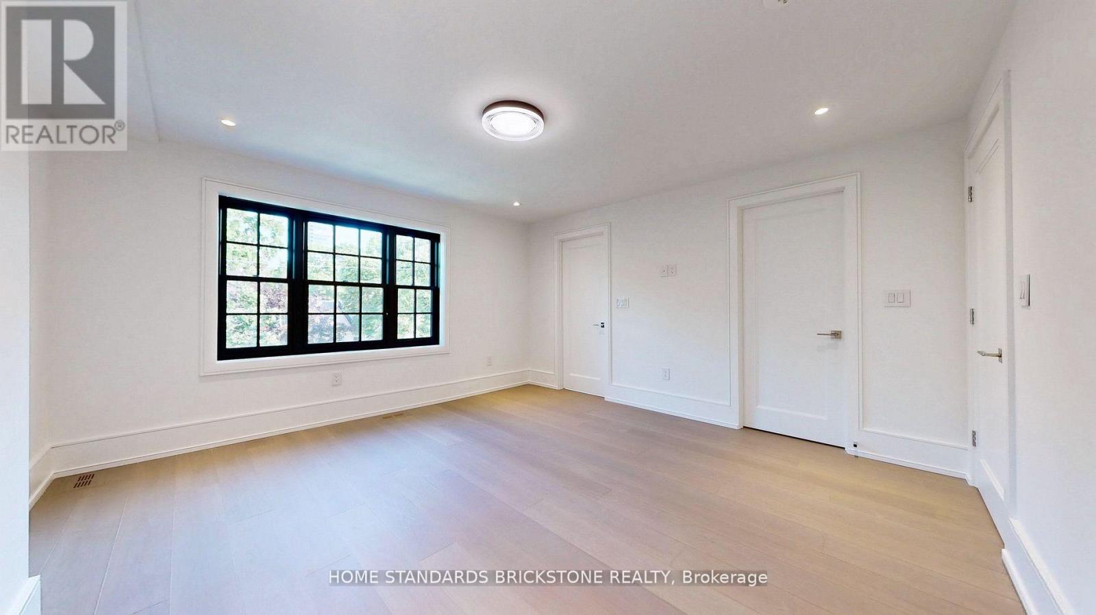 38 Elgin Avenue Property Photo 35