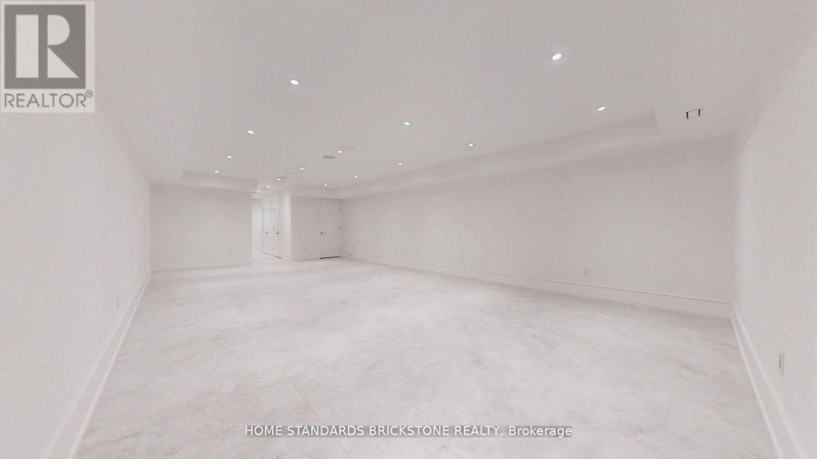 38 Elgin Avenue Property Photo 42