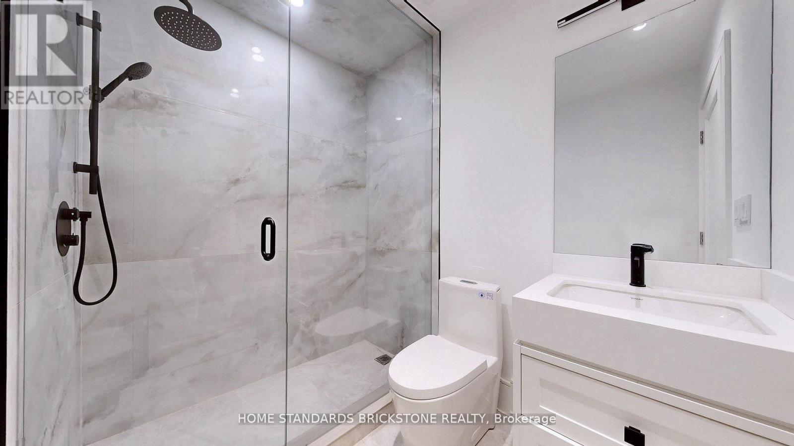 38 Elgin Avenue Property Photo 43