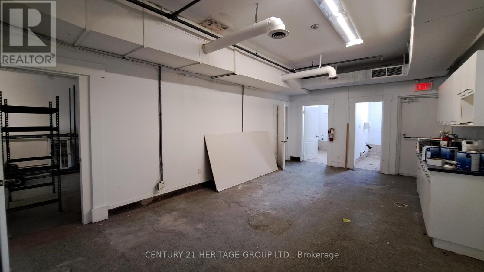 248 Queen Street E Property Photo 5
