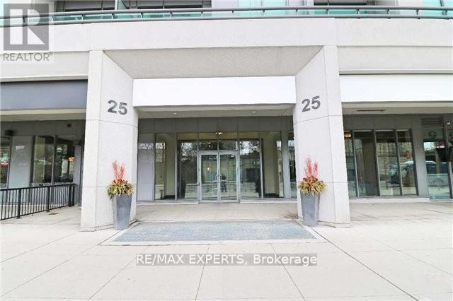 728 - 25 LOWER SIMCOE STREET Property Photo 1