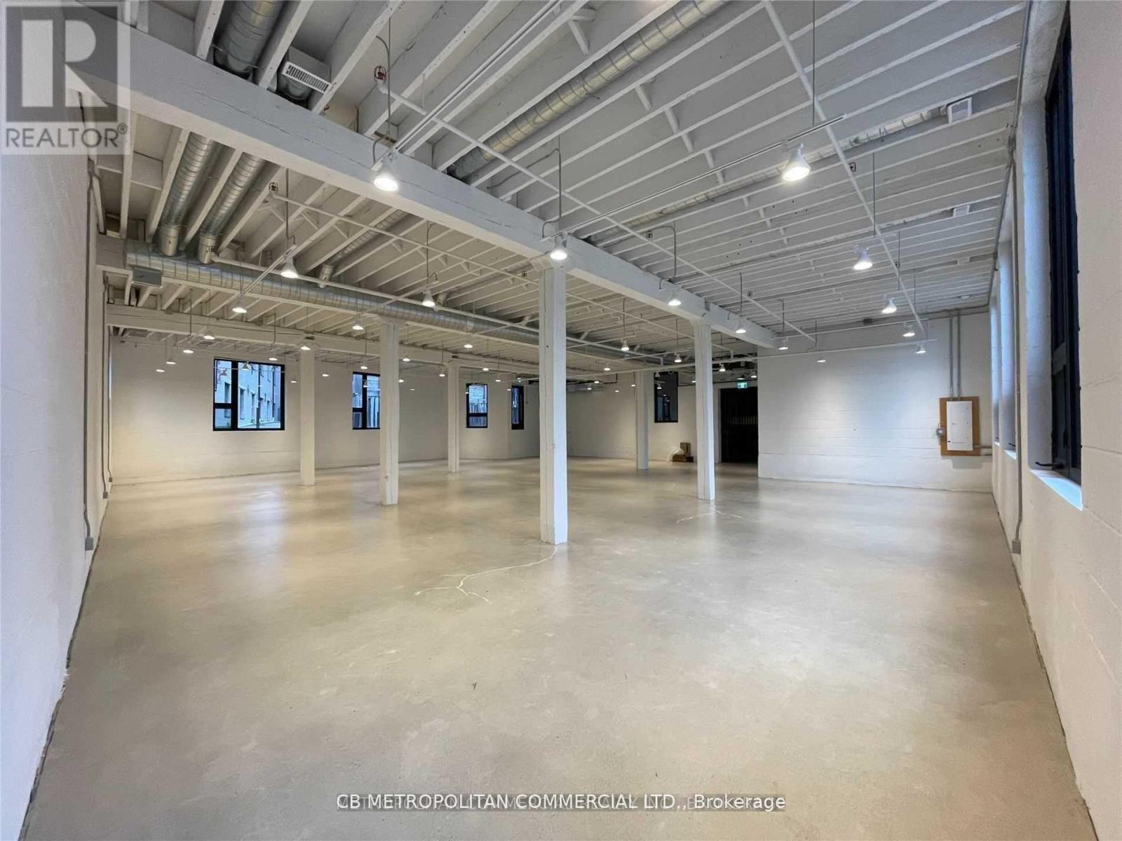 83-91b Walnut Avenue Property Photo 8
