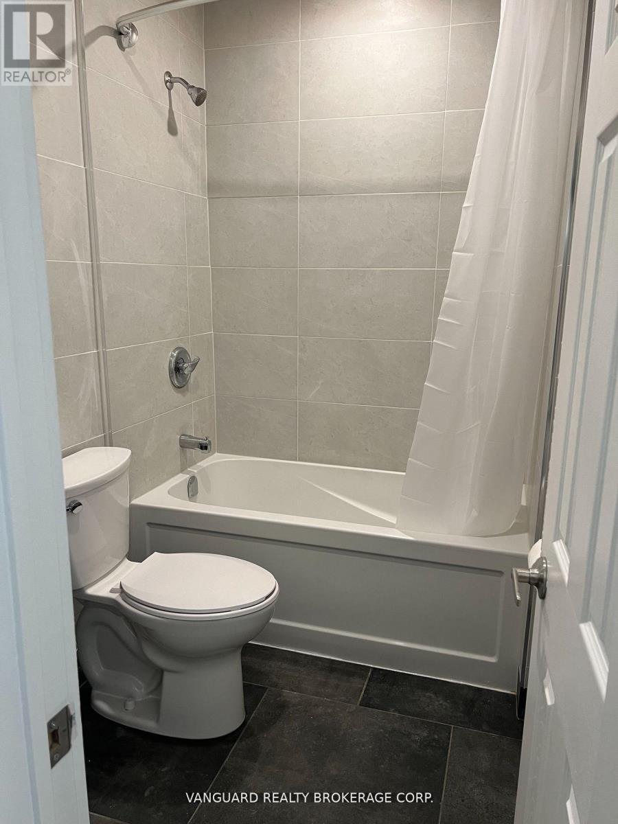 1623a Eglinton Avenue Property Photo 6