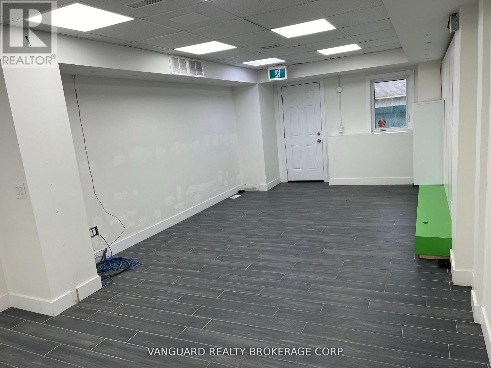 1621 Eglinton Avenue Property Photo 4