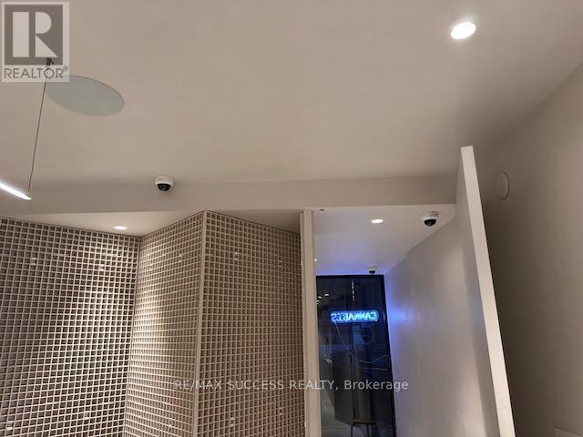 764 St Clair Avenue W Property Photo 18