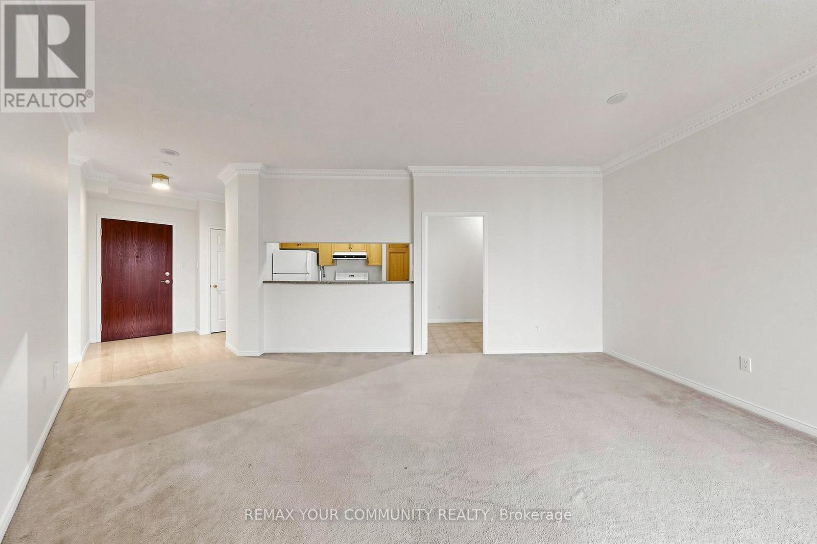 506 - 800 Sheppard Avenue W Property Photo 6