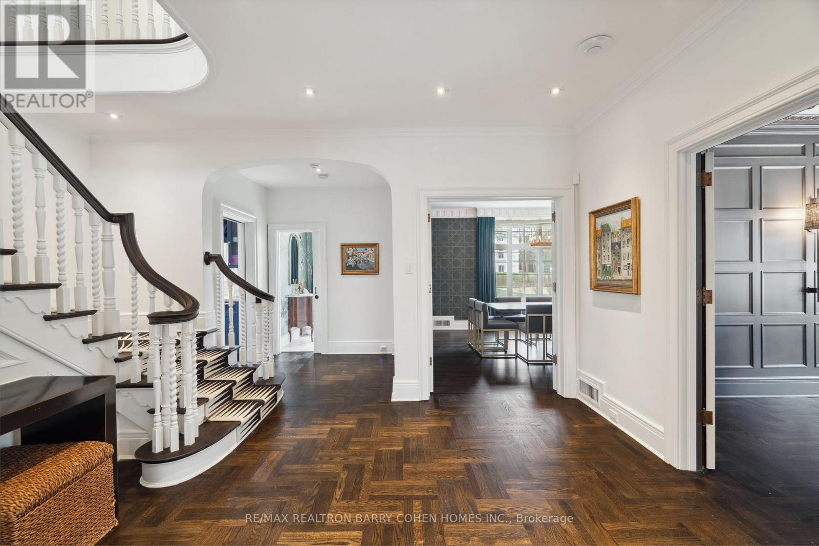 15 Park Lane Circle Property Photo 4