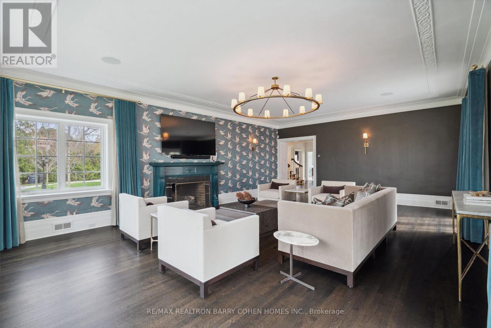 15 Park Lane Circle Property Photo 8