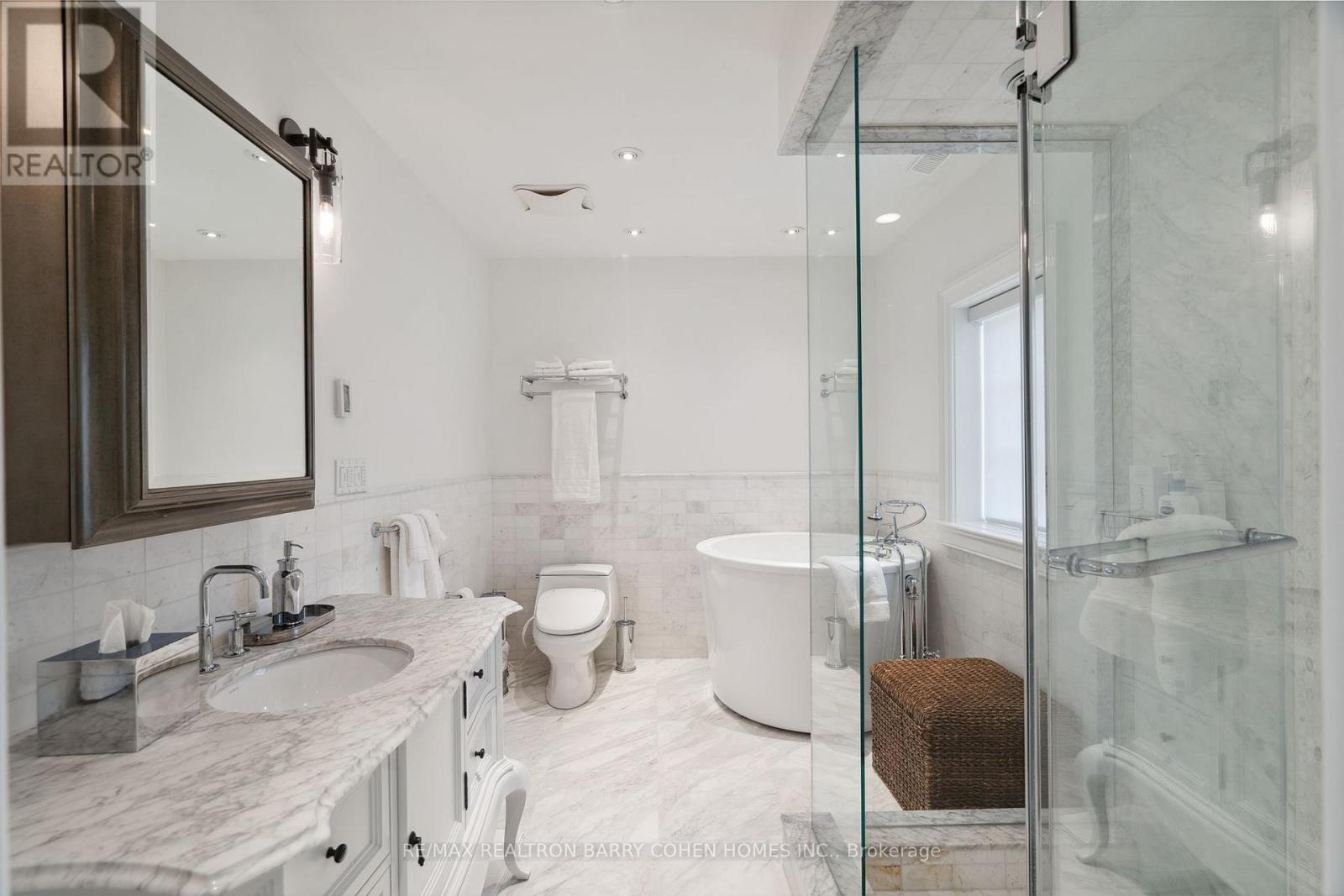 15 Park Lane Circle Property Photo 20