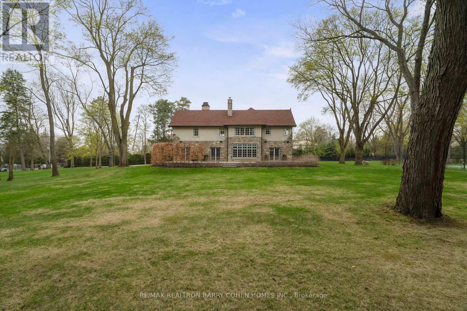 15 Park Lane Circle Property Photo 41