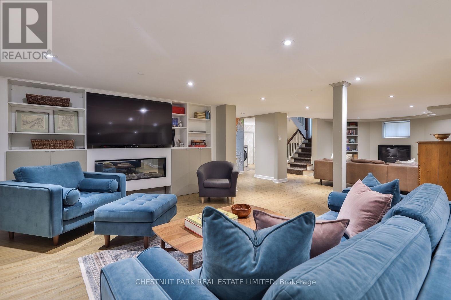 17 Elm Avenue Property Photo 40