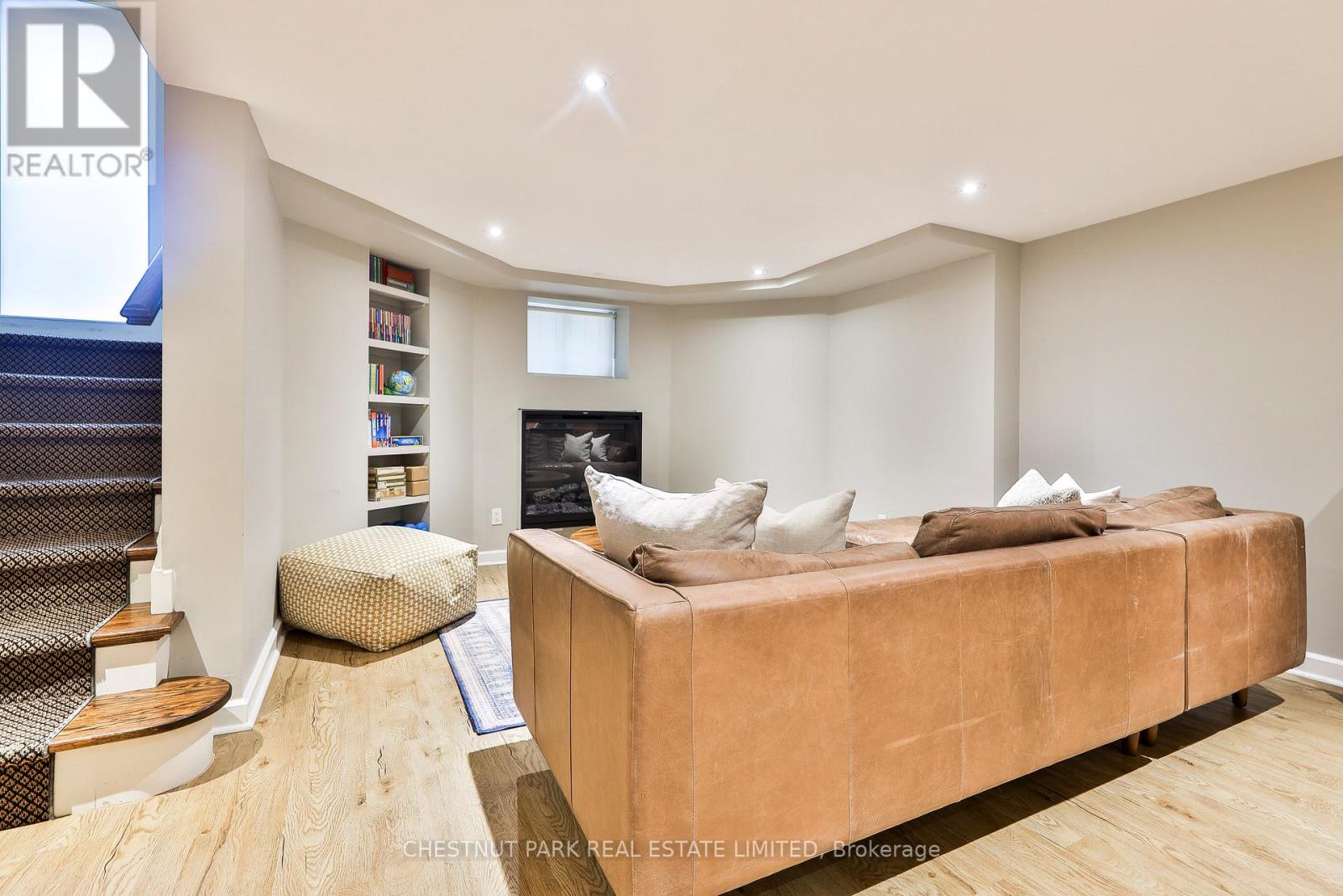 17 Elm Avenue Property Photo 42