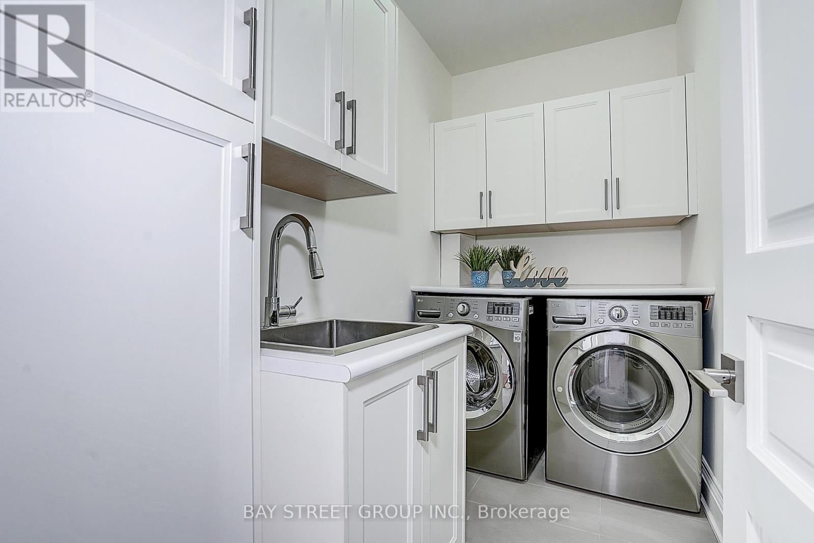 28 Carnwath Crescent Property Photo 42