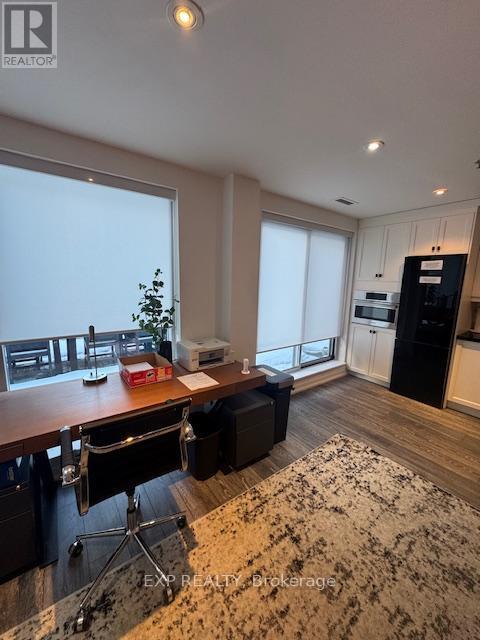 73 Richmond Street W Property Photo 9