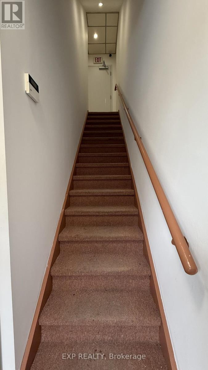 522 - 1315 Lawrence Avenue E Property Photo 6