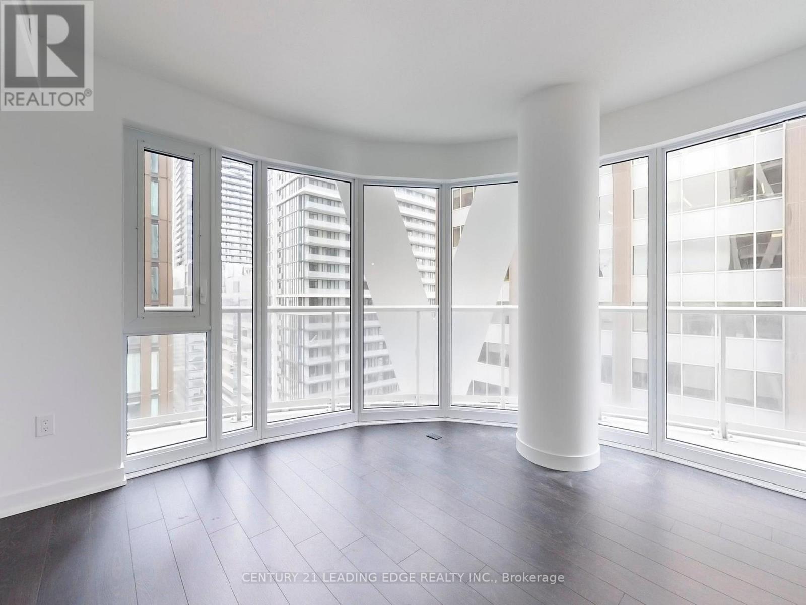 2212 - 230 Simcoe Street Property Photo 3
