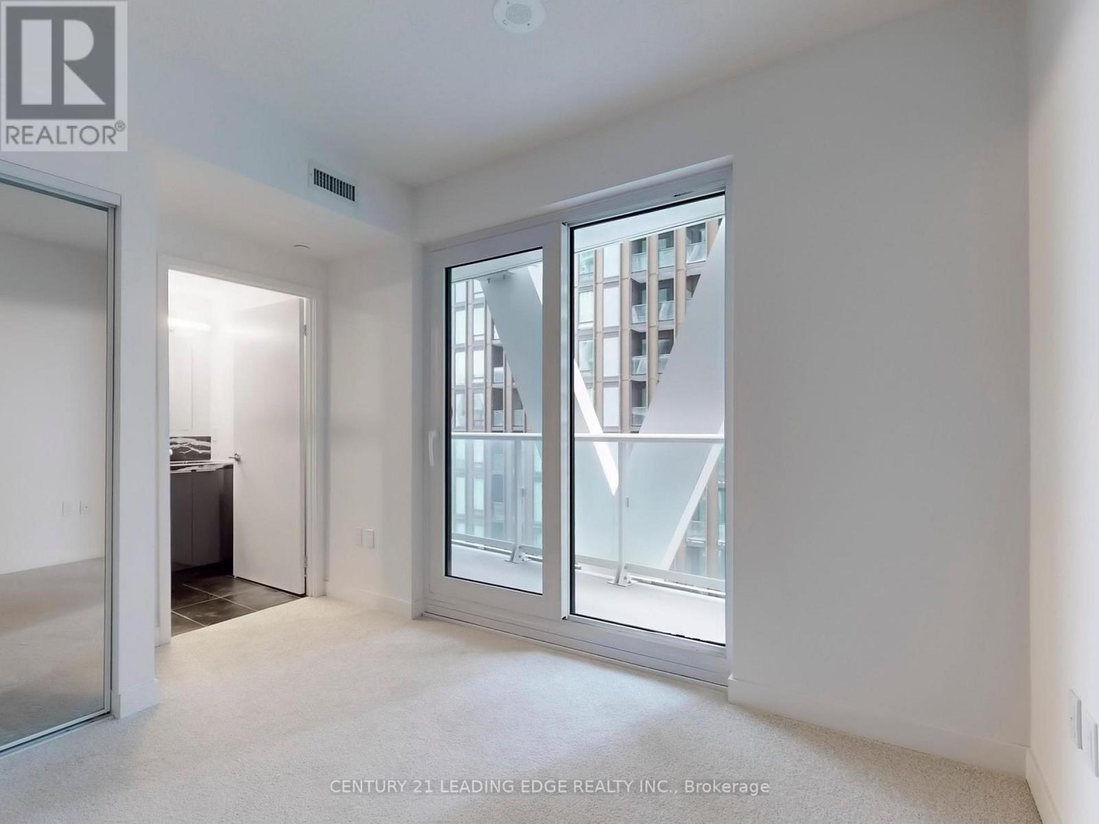 2212 - 230 Simcoe Street Property Photo 11