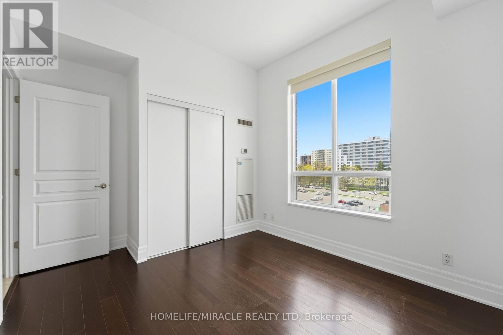Lph2 - 777 Steeles Avenue Property Photo 1