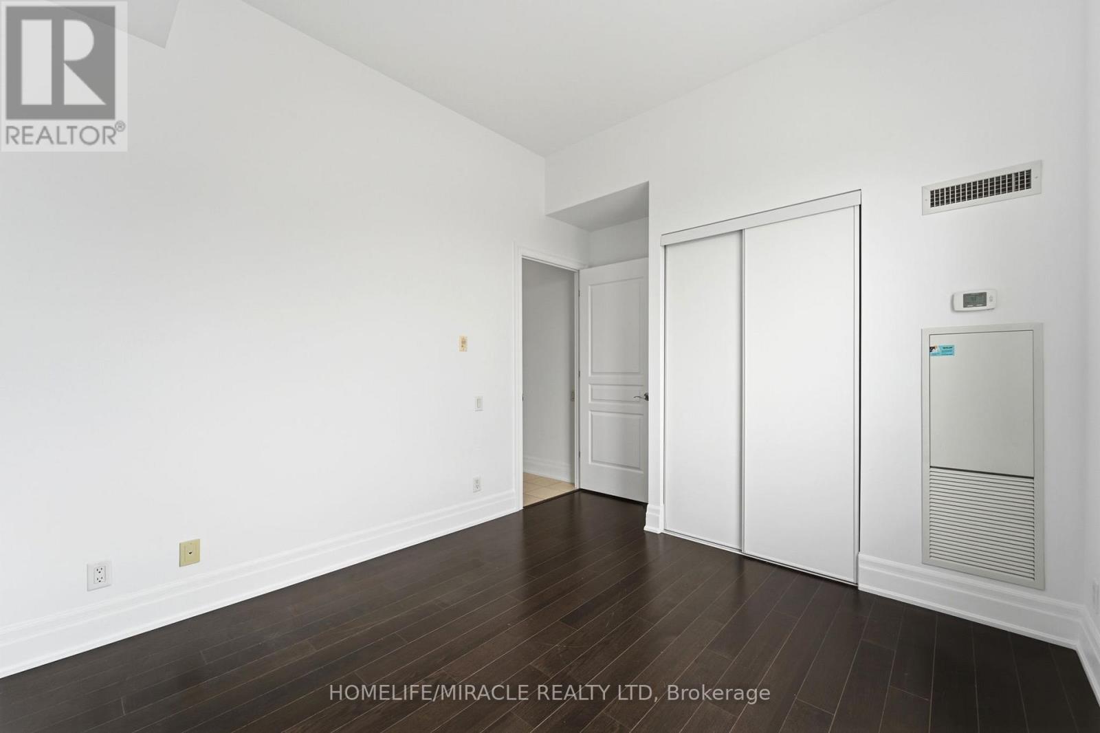 Lph2 - 777 Steeles Avenue Property Photo 2