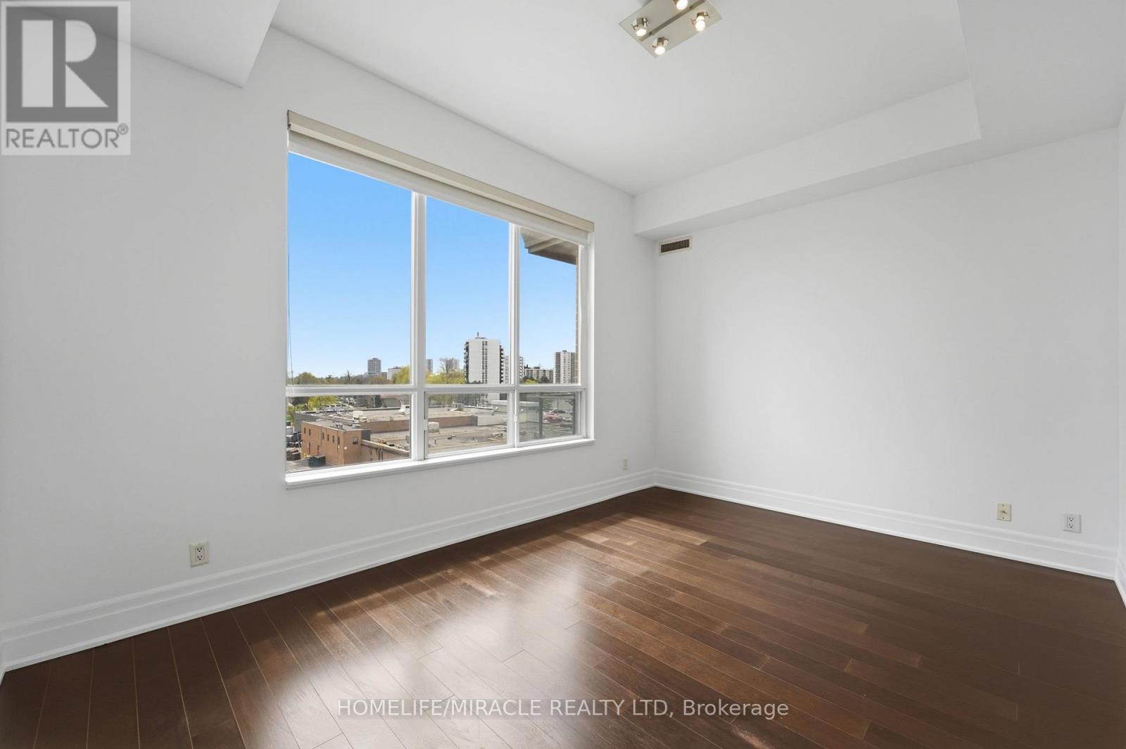 Lph2 - 777 Steeles Avenue Property Photo 8