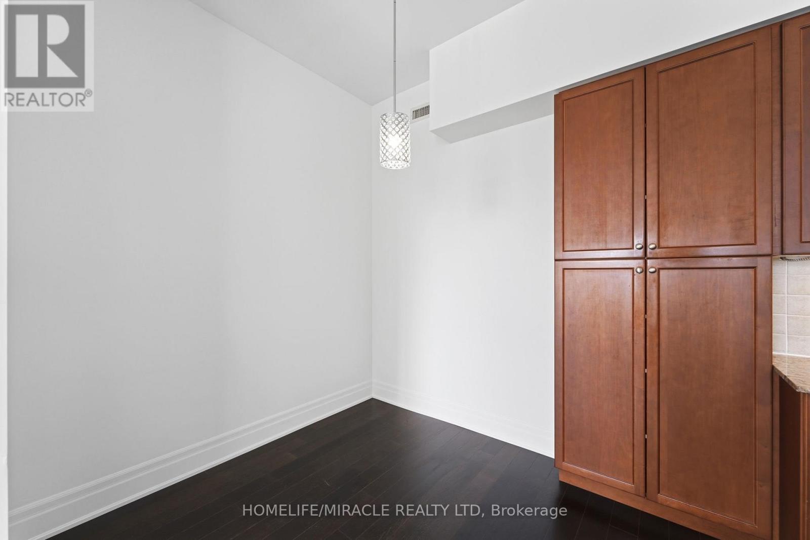 Lph2 - 777 Steeles Avenue Property Photo 12