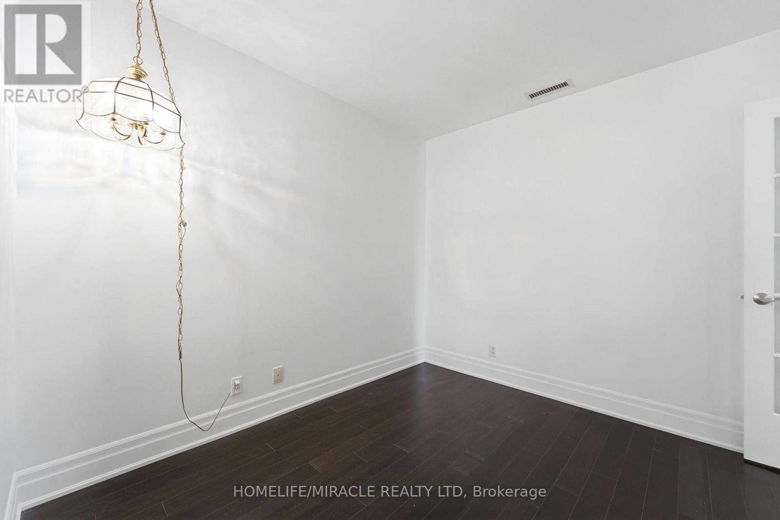 Lph2 - 777 Steeles Avenue Property Photo 16
