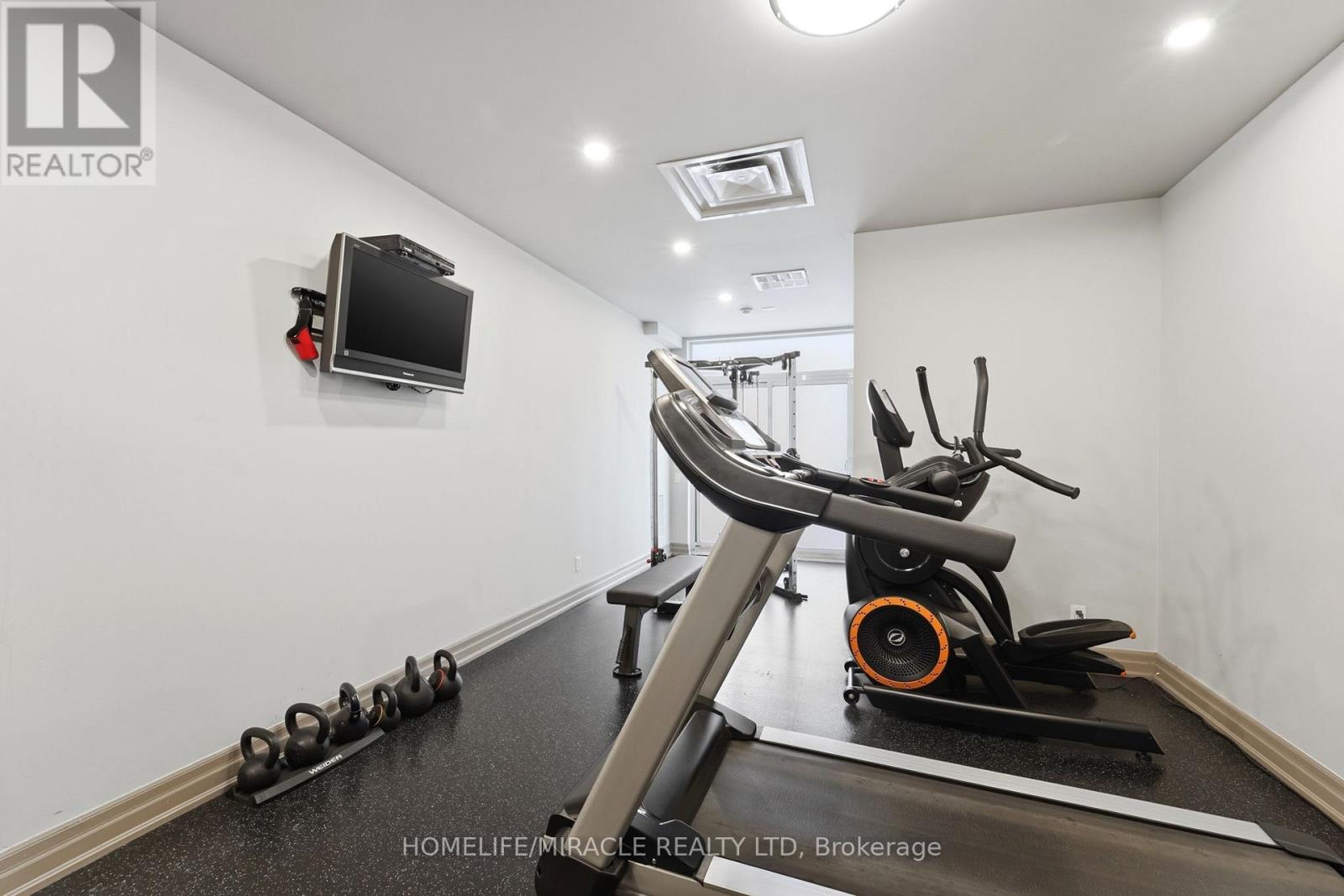 Lph2 - 777 Steeles Avenue Property Photo 17