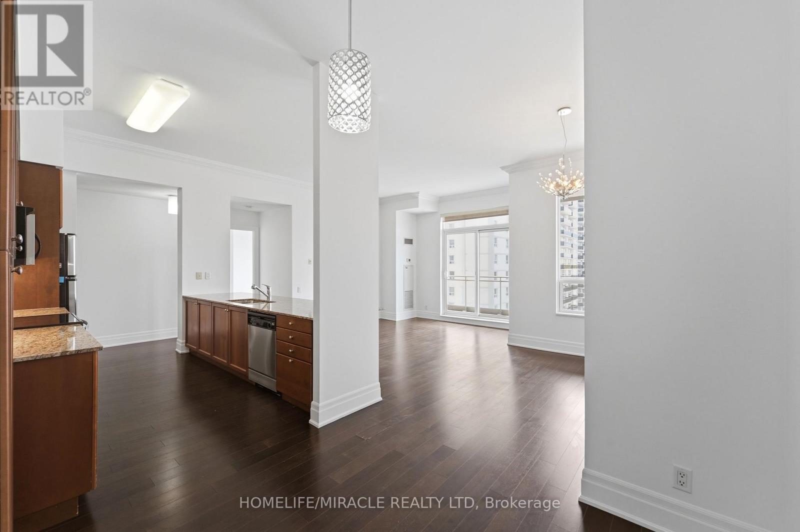 Lph2 - 777 Steeles Avenue Property Photo 48