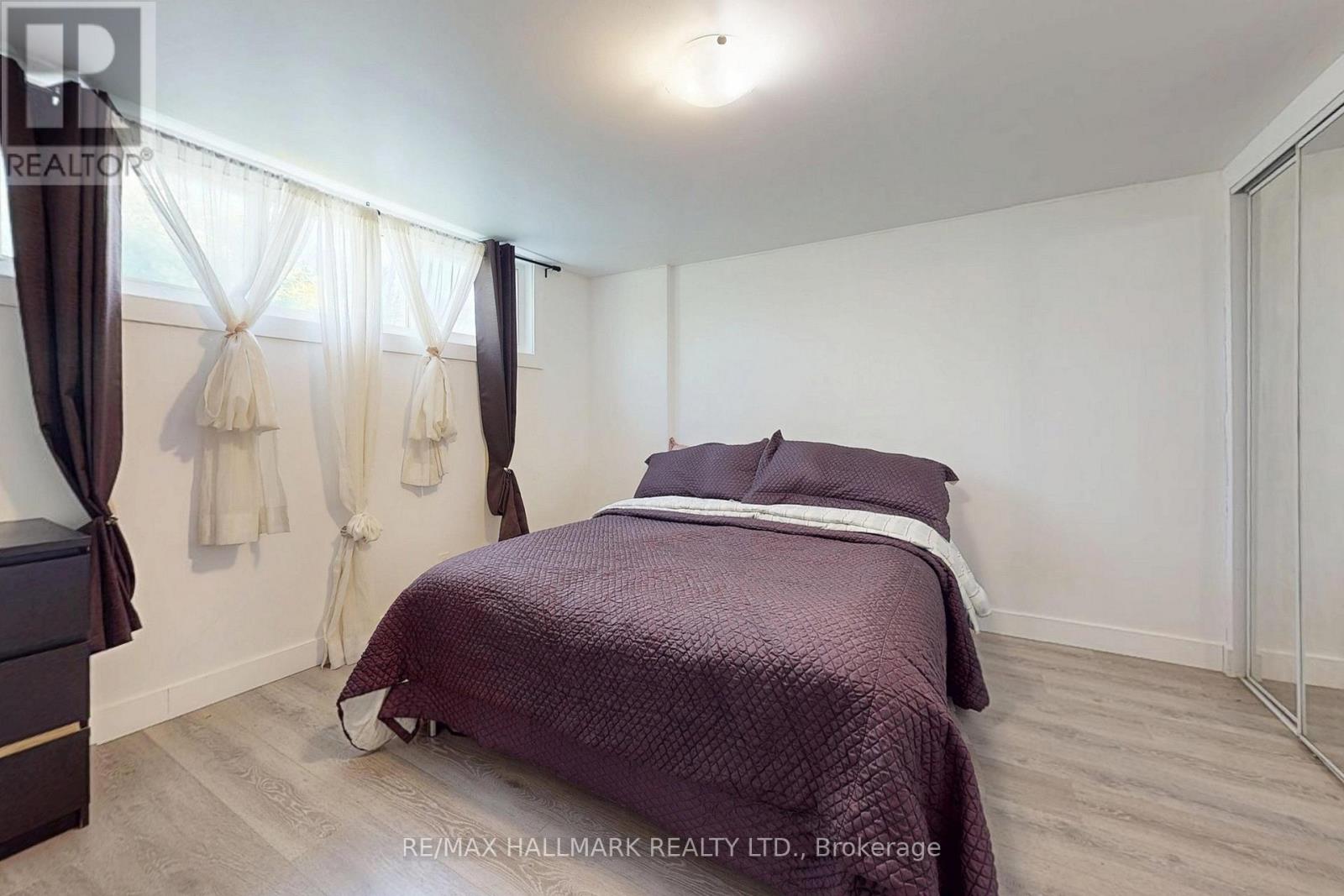 96 Searle Avenue Property Photo 23