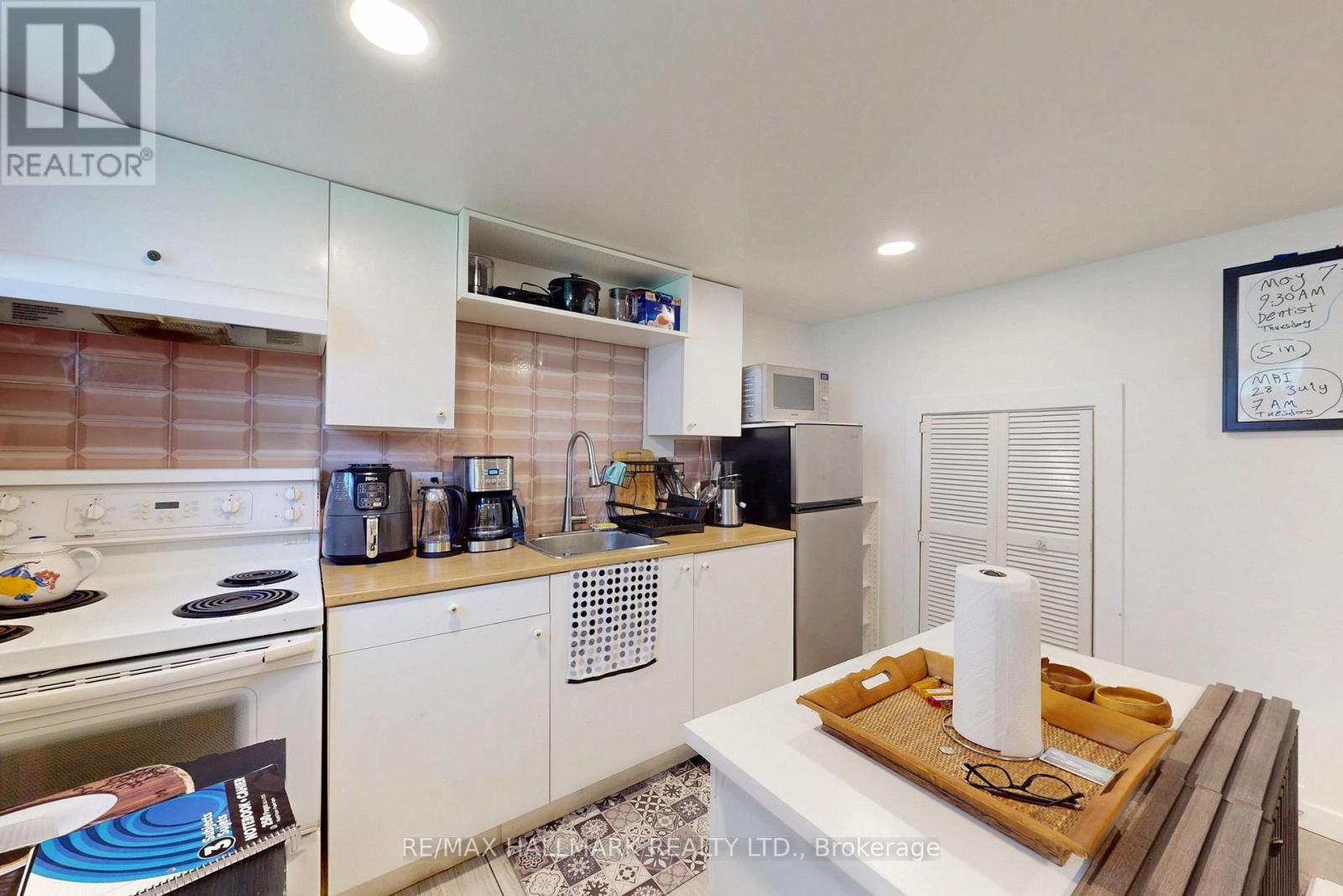 96 Searle Avenue Property Photo 29