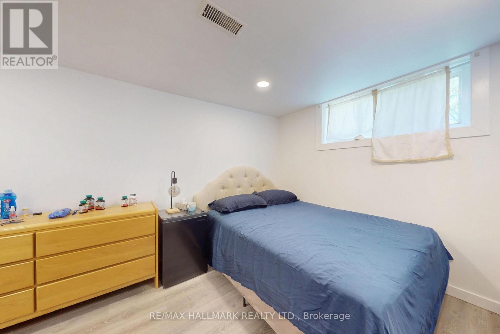 96 Searle Avenue Property Photo 31