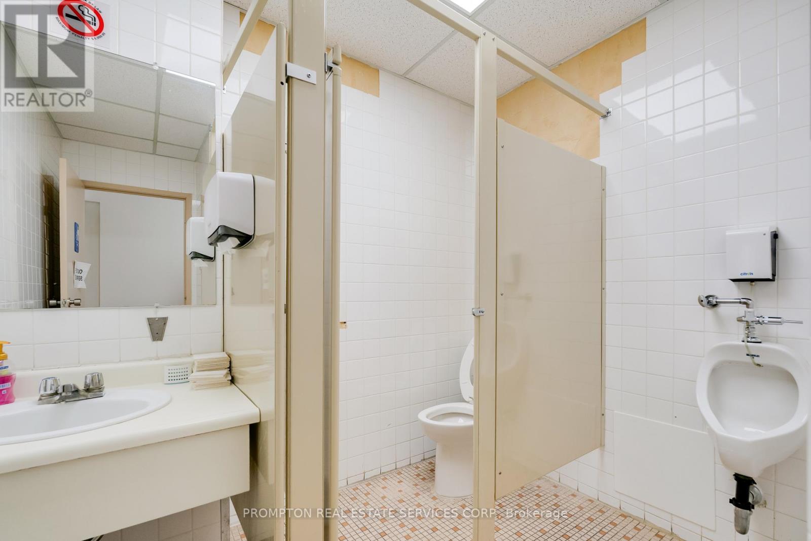3rd Floor - 6075 Yonge Street Property Photo 9
