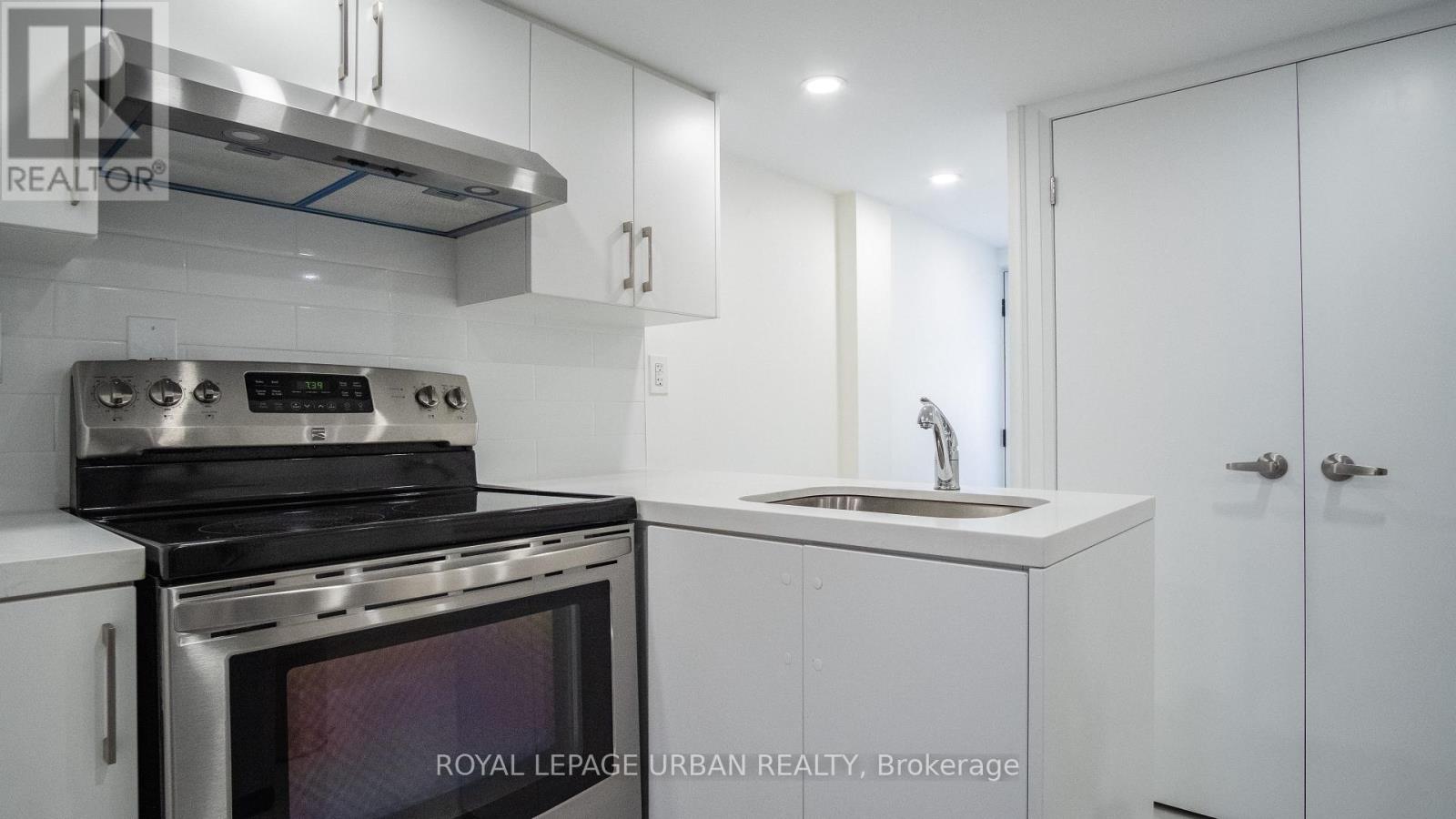 434 Westmount Avenue Property Photo 26