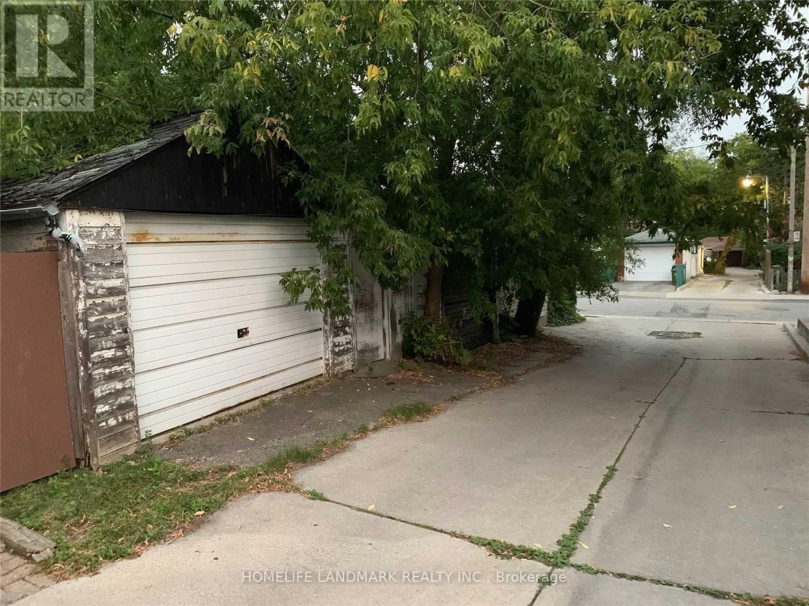 60 Greensides Avenue Property Photo 12