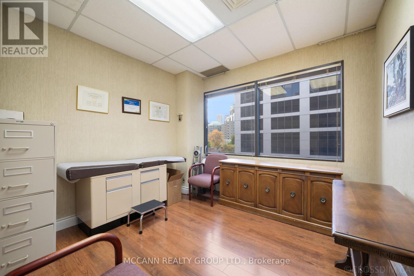 502 - 600 Sherbourne Street Property Photo 12