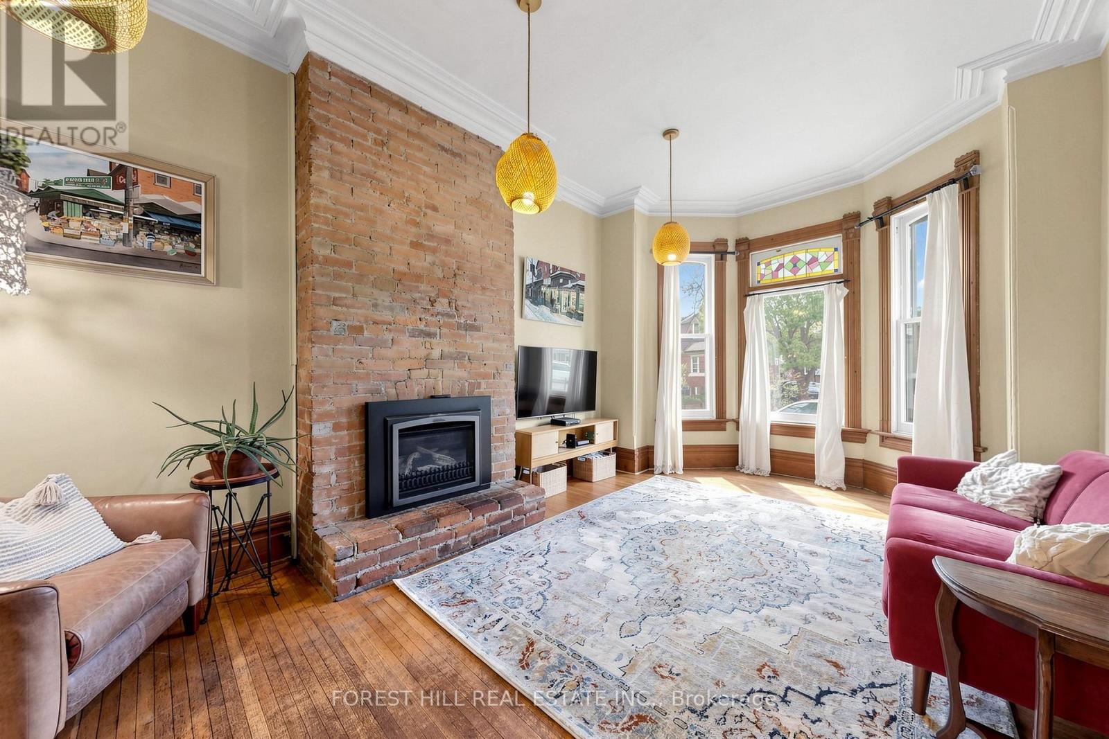 58 Nassau Street Property Photo 4