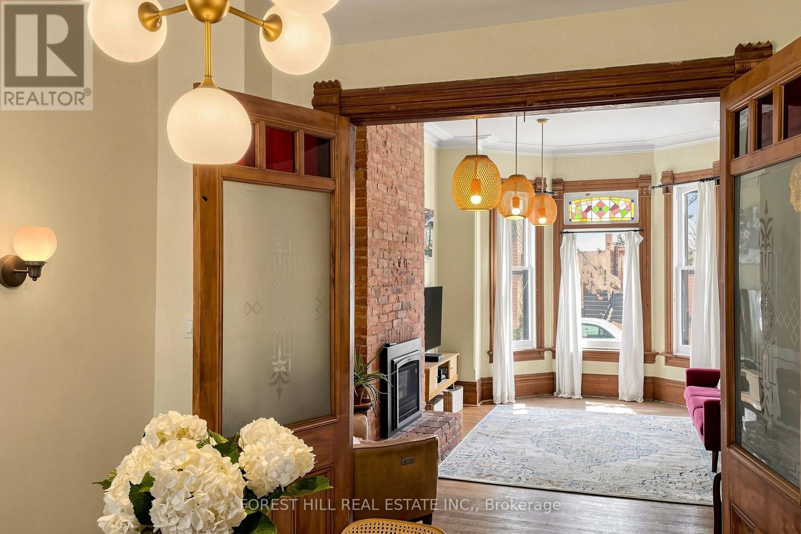 58 Nassau Street Property Photo 9