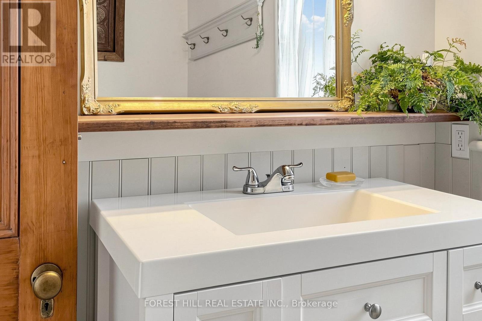 58 Nassau Street Property Photo 23