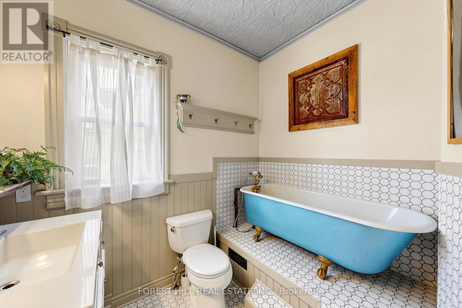 58 Nassau Street Property Photo 24