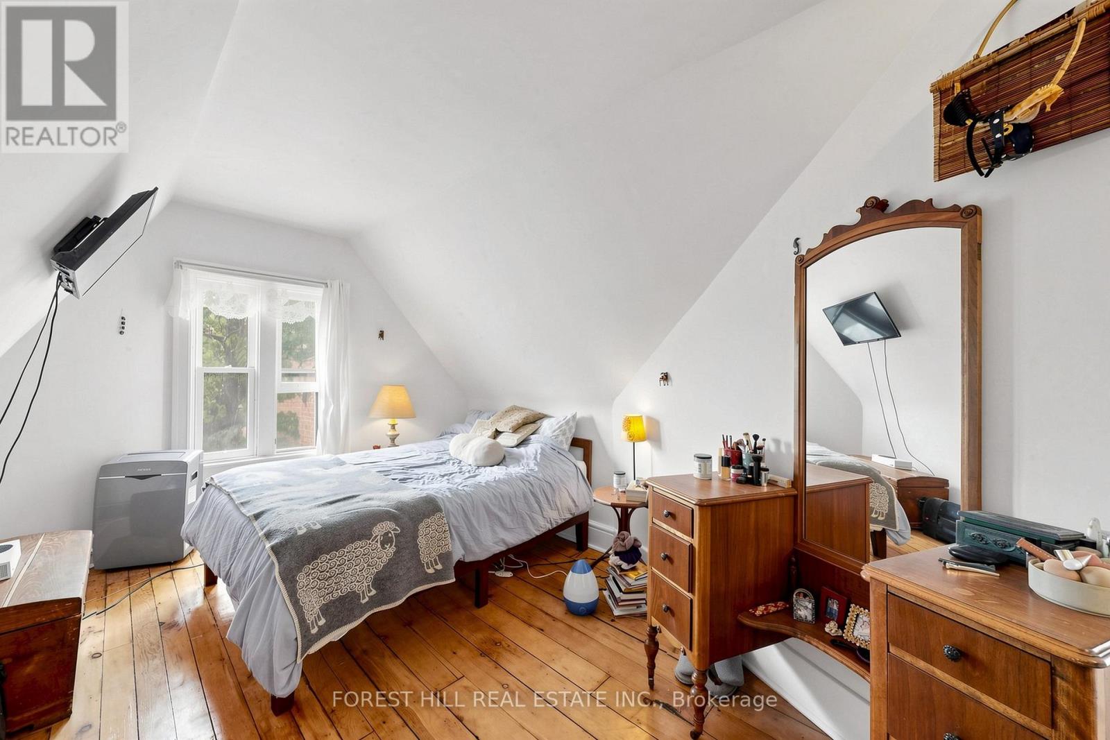 58 Nassau Street Property Photo 30