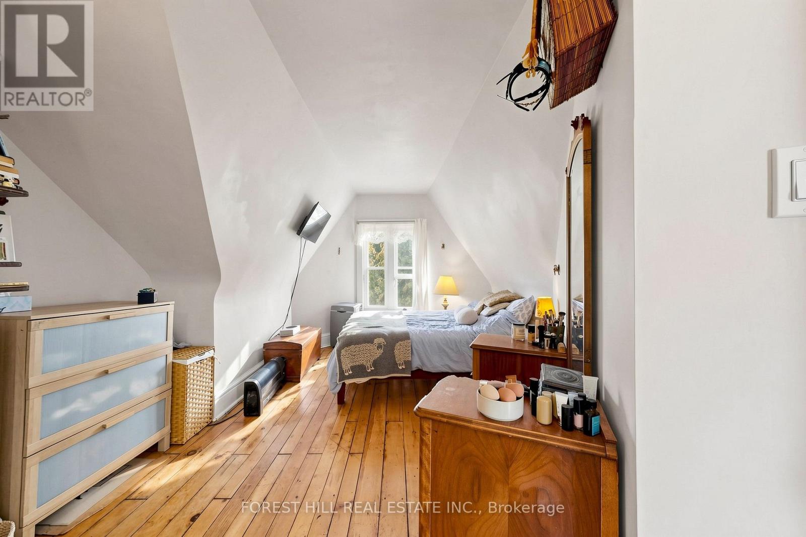 58 Nassau Street Property Photo 31
