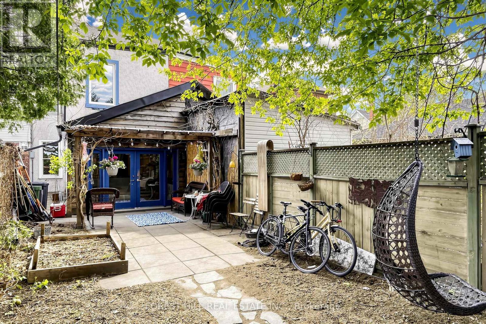 58 Nassau Street Property Photo 35