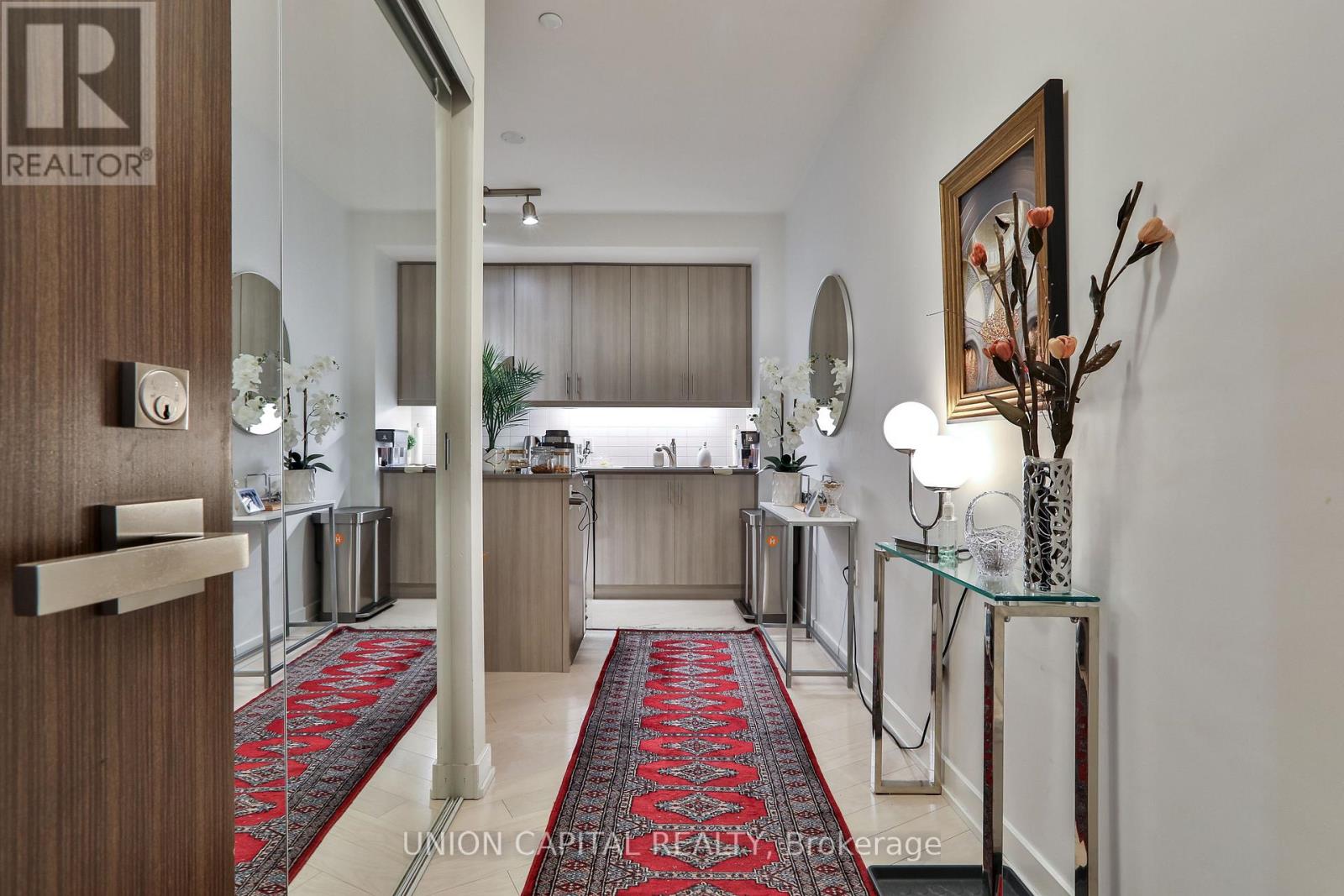 404 - 1 The Esplanade Property Photo 9