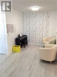 308 - 284 Bloor Street W Property Photo 12