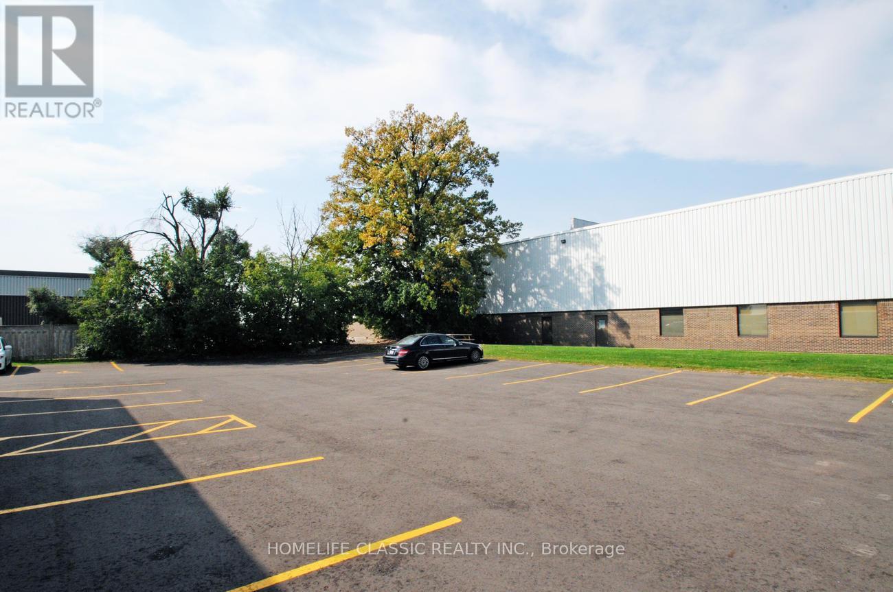 2 - 64 Prince Andrew Place Property Photo 11