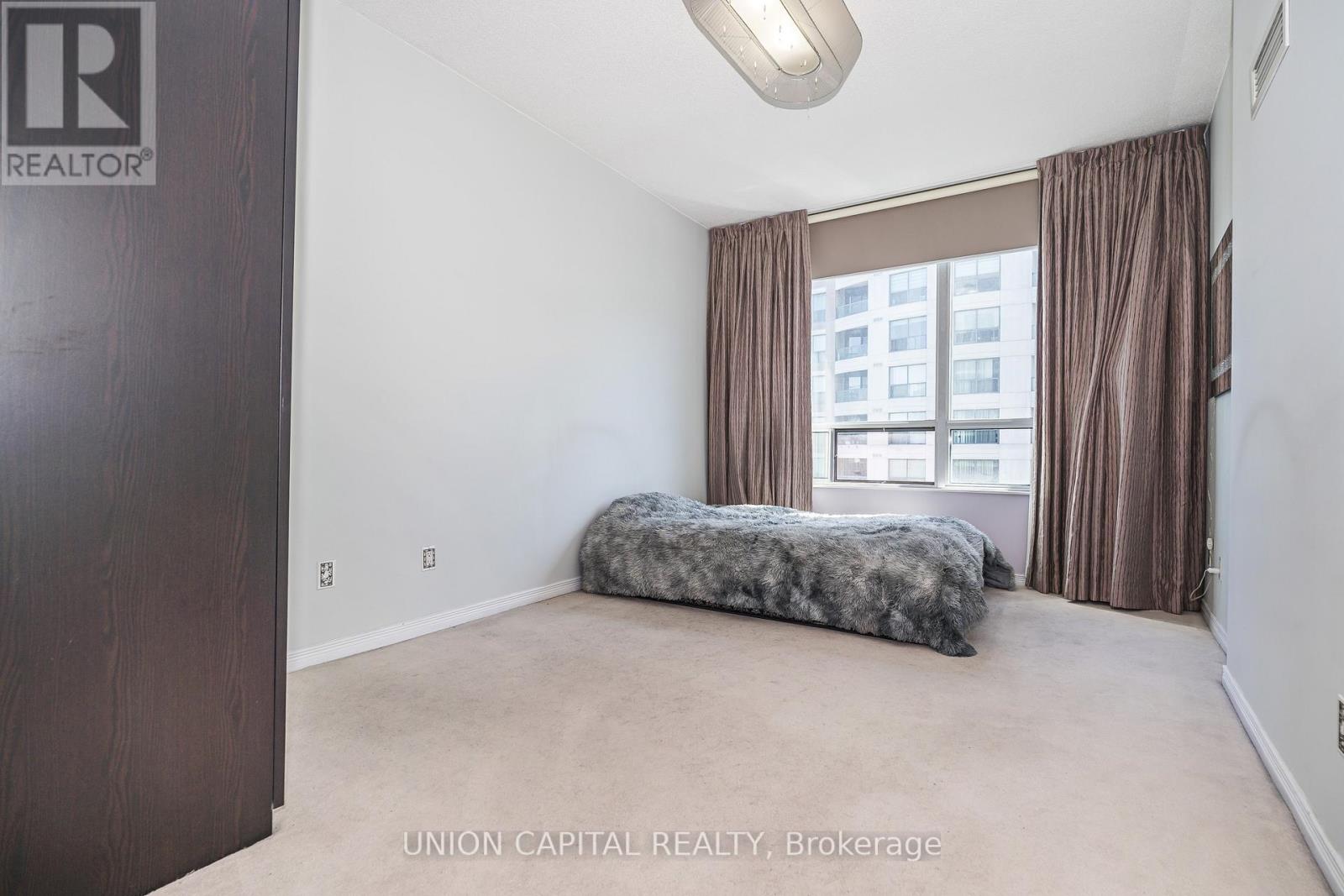 2002 - 509 Beecroft Road Property Photo 28