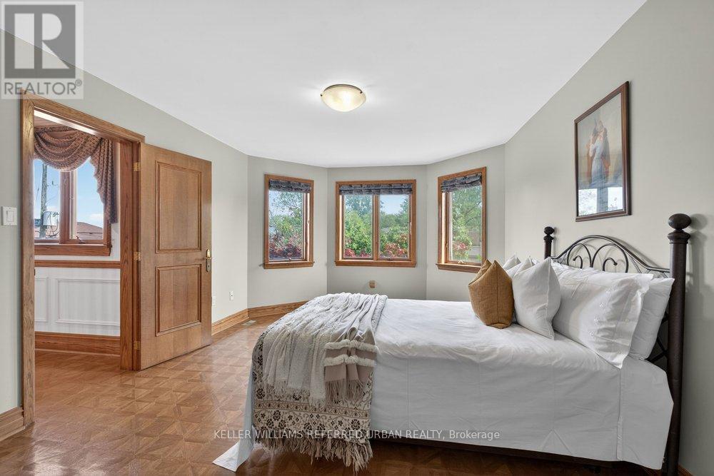 162 Codsell Avenue Property Photo 22